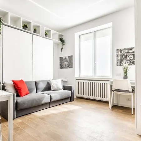 City Life House-red San Siro & Duomo Apartment *