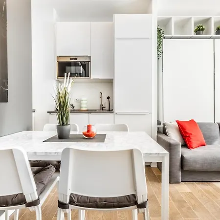 City Life House-red San Siro & Duomo Apartment