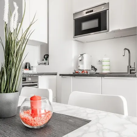Apartment City Life House-red San Siro & Duomo *