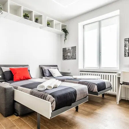 City Life House-red San Siro & Duomo * Milan