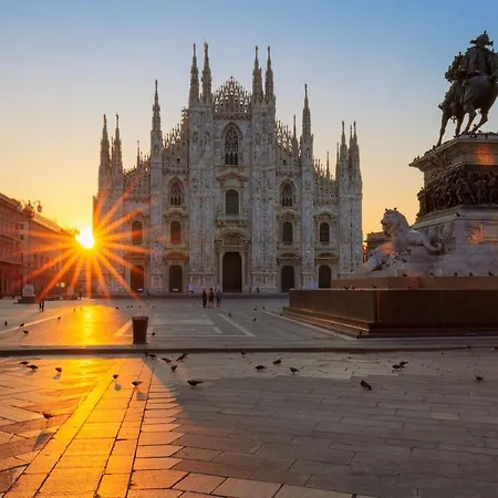 Apartment City Life House-red San Siro & Duomo Milan