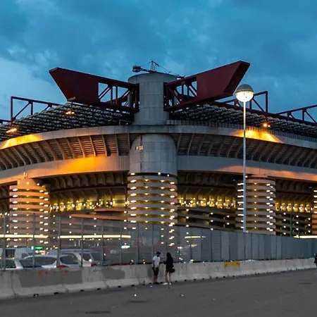 City Life House-red San Siro & Duomo *
